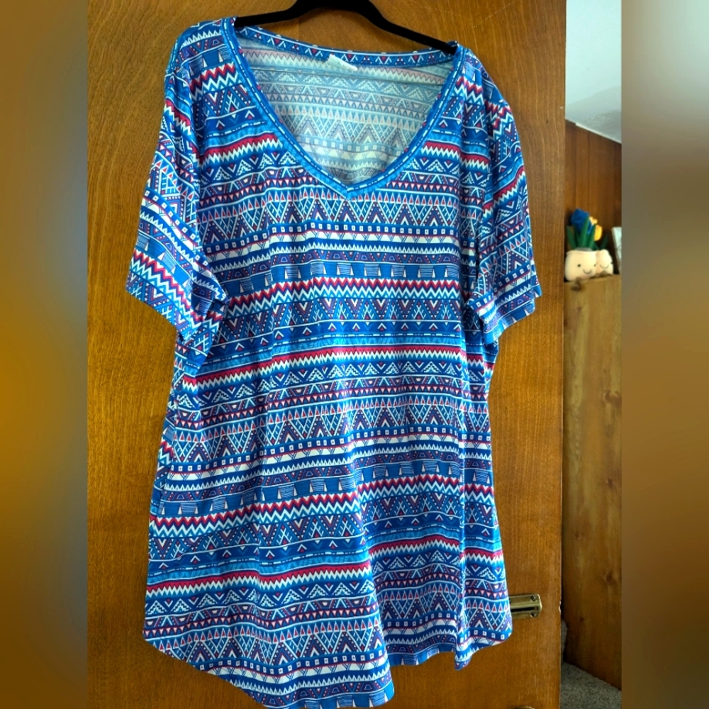LuLaRoe Christy T - Size 2XL